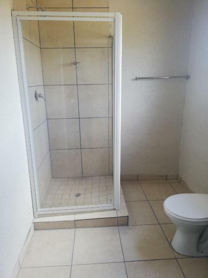 Btv Guesthouse Гейзівью Екстер'єр фото